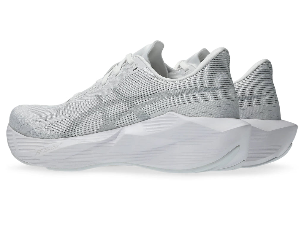 ASICS NOVABLAST 6