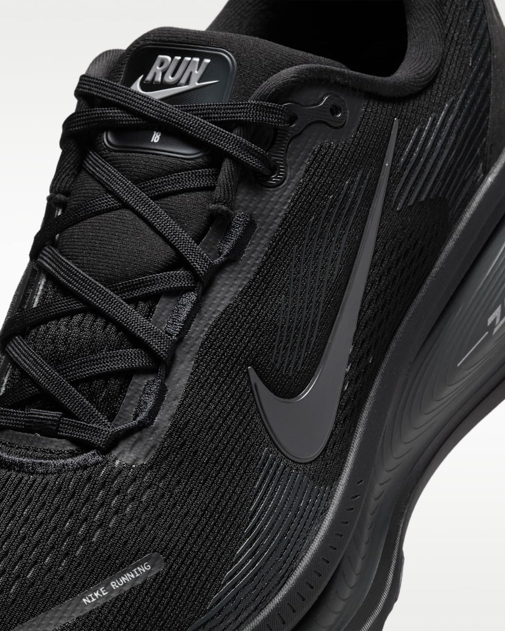 Nike Vomero 18
