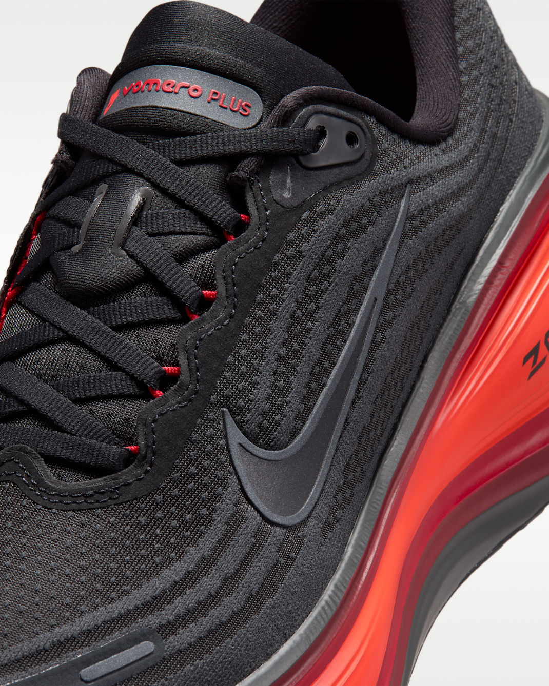 Nike Vomero Plus