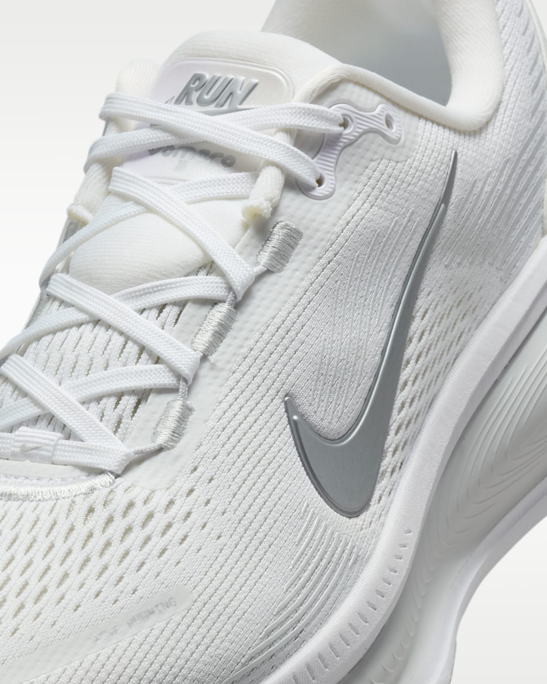 Nike Vomero 18