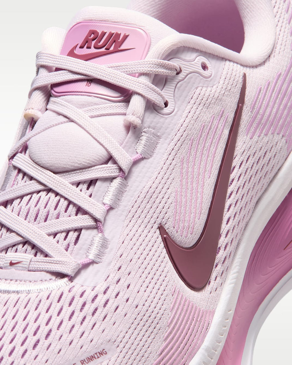 Nike Vomero 18