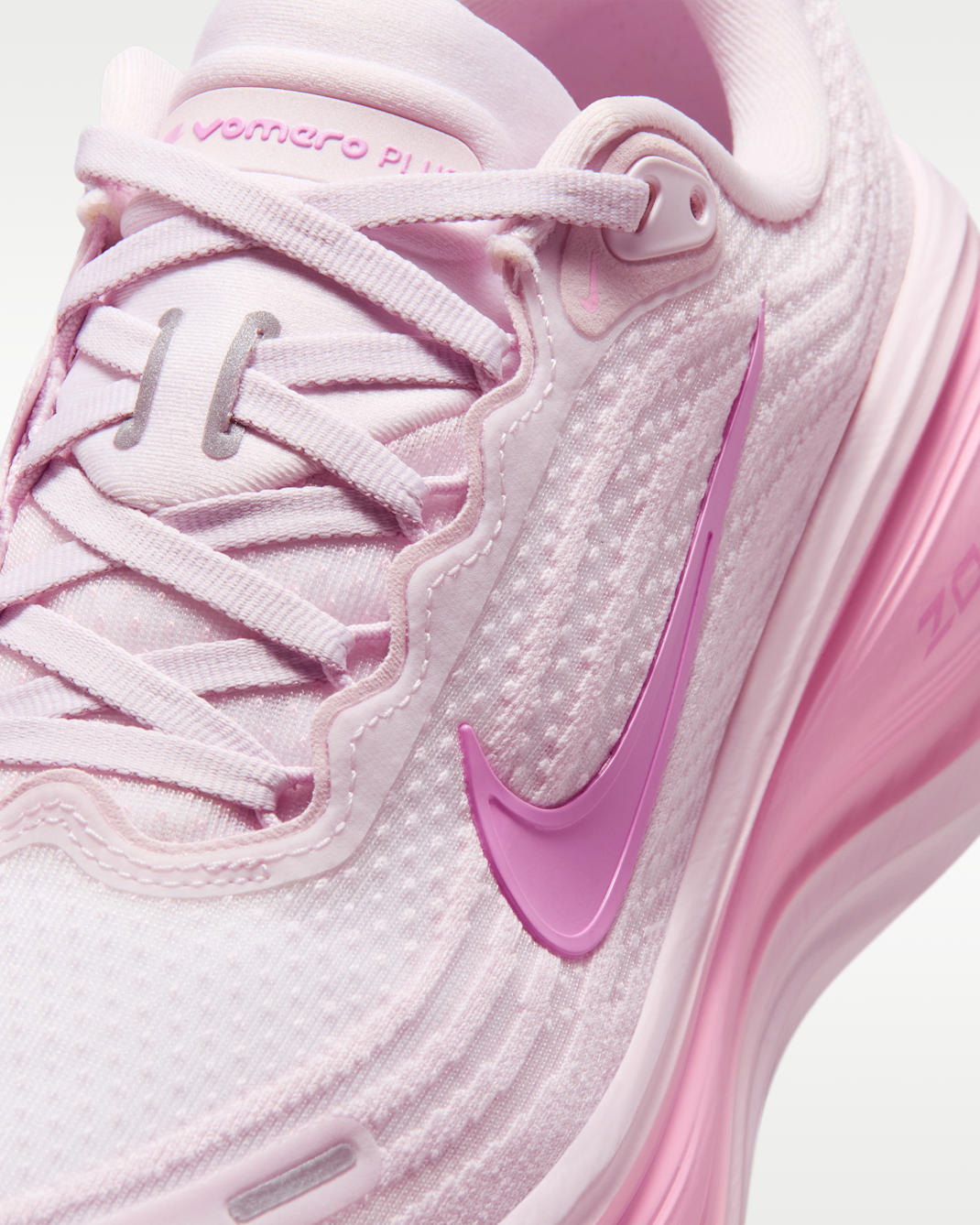 Nike Vomero Plus